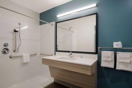 Staybridge Suites-Kentwood, an IHG - 6