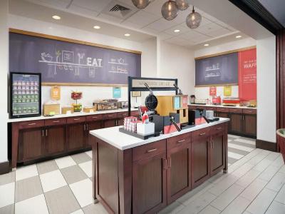 Hampton Inn & Suites/Hamilton Place - 32
