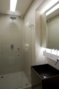 o&b Athens Boutique - 117