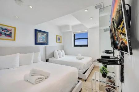 The Alexander All Suites - 538