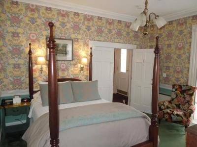 Mary Prentiss Inn - 2