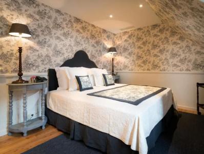 Canalside House - Luxury - 11