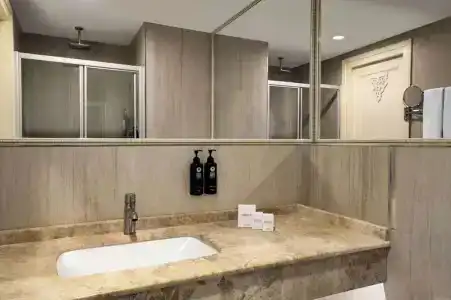 DoubleTree by Hilton Cesme Alacati Beach Resort - 24