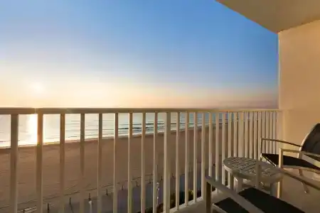 Surfbreak Oceanfront, Ascend Collection - 7
