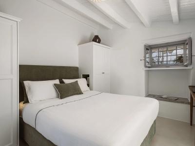 Four Seasons Hydra Luxury Suites - 21