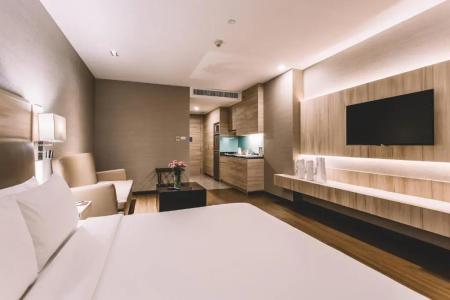 Adelphi Suites Bangkok - Sha Extra Plus - 179