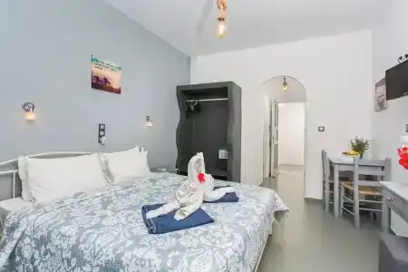 Zoumis Studios - 142
