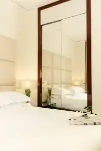 Cosmopolitan - 14
