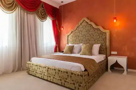 The Mansion Boutique - 30