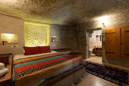 Vintage Cave House - 2