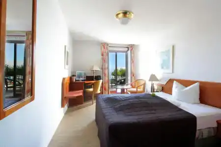 Schiff am See - 21