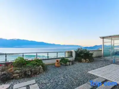 Erhai Lake Seclusive Life - 166