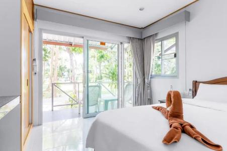 Lanta Coral Beach Resort - 80