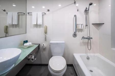 Holiday Inn Wuhan Riverside, An Ihg - 54