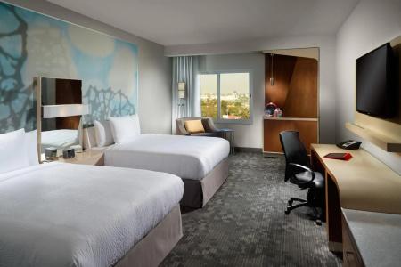 Courtyard by Marriott Queretaro - 2