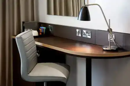 Premier Inn Tower Bridge - 43