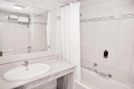 Kosta Palace - 42