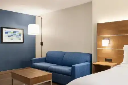 Holiday Inn Express Vancouver-Metrotown (Burnaby) - 50