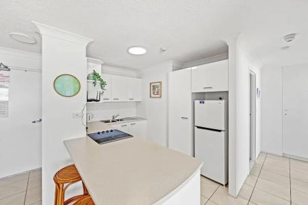 Burleigh Beach Tower - 129