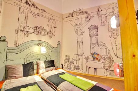 Lavender Circus Hostel, Doubles & Ensuites - 13