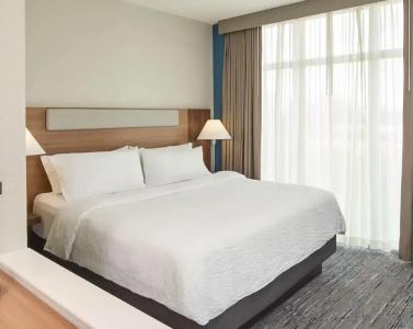 Cambria Miami Airport - Blue Lagoon - 61