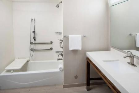 Courtyard by Marriott Downtown/University Area - 61
