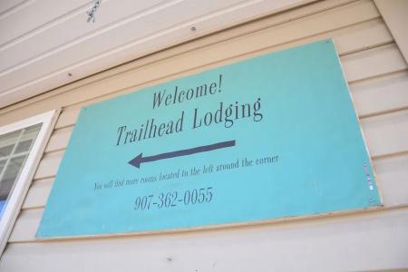 Trailhead Lodging - 0