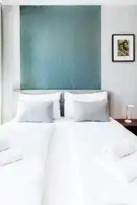 Best Western Plus Celebrity Suites - 48
