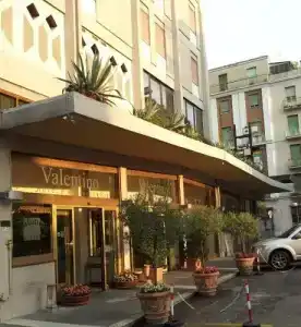 Valentino - 33