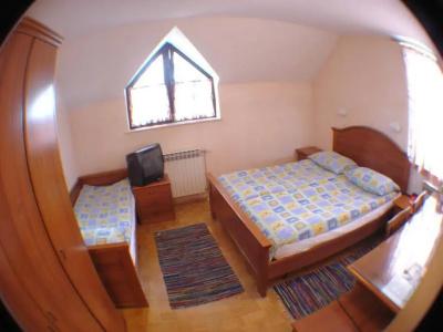 Janez - 3