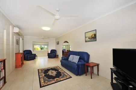 Seascape Holidays - 53 Reef Street - 19