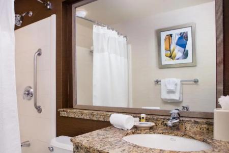 Fairfield Inn Cal Expo - 21