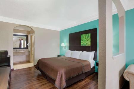 Super 8 by Wyndham - 13