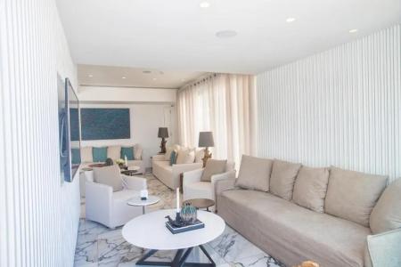 Kokkinos Boutique - 75