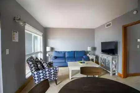 Shore View - 20