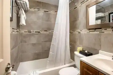 Rodeway Inn Hollywood - 8