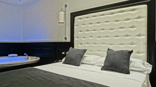 Vaticano Royal Suite Guest House - 27
