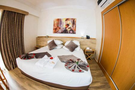 Mabrouk and Suites- Adult only - 24