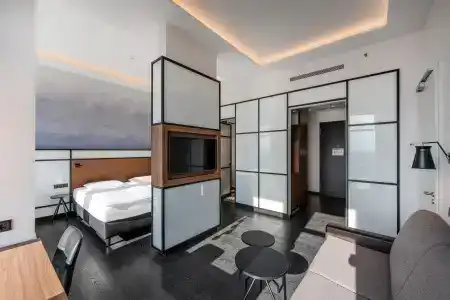 Park Inn by Radisson Berlin Alexanderplatz - 3