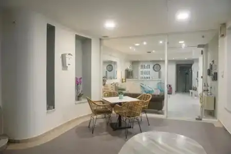 Aqua Beachfront Elegant - 20