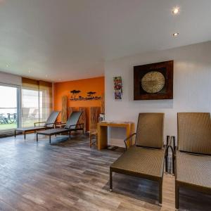 Newton Heilbronn - 35
