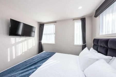 315 Riccarton - 80