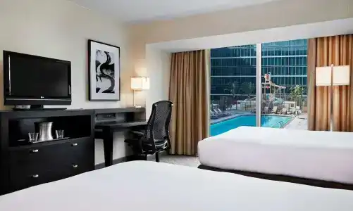 Hilton Anaheim - 5