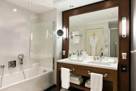 Hôtel Barrière Le Majestic Cannes - 31