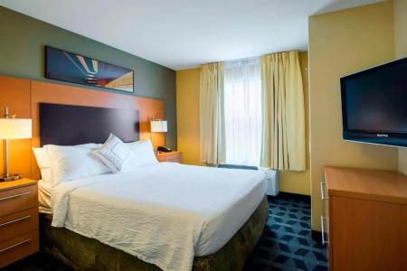 TownePlace Suites by Marriott Kansas City - 64
