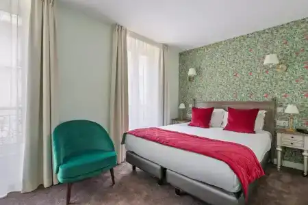 Hôtel de Sèvres - 48