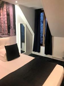 Aida Marais - 34
