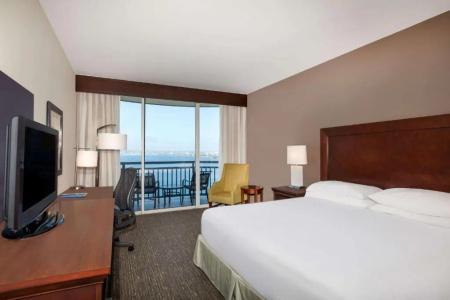 Wyndham San Diego Bayside - 42