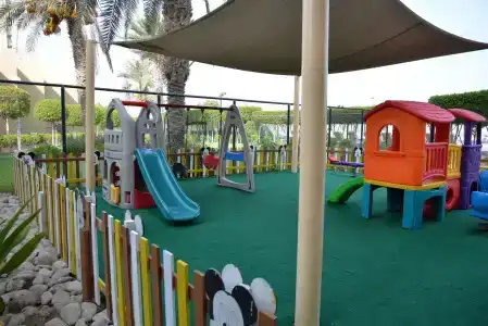 Sharjah Carlton - 27
