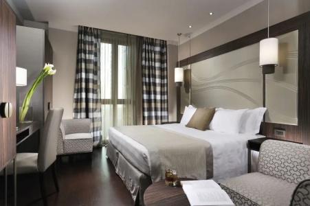 Uptown Palace - 6